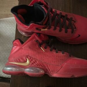 Men’s Nike air LeBronReact